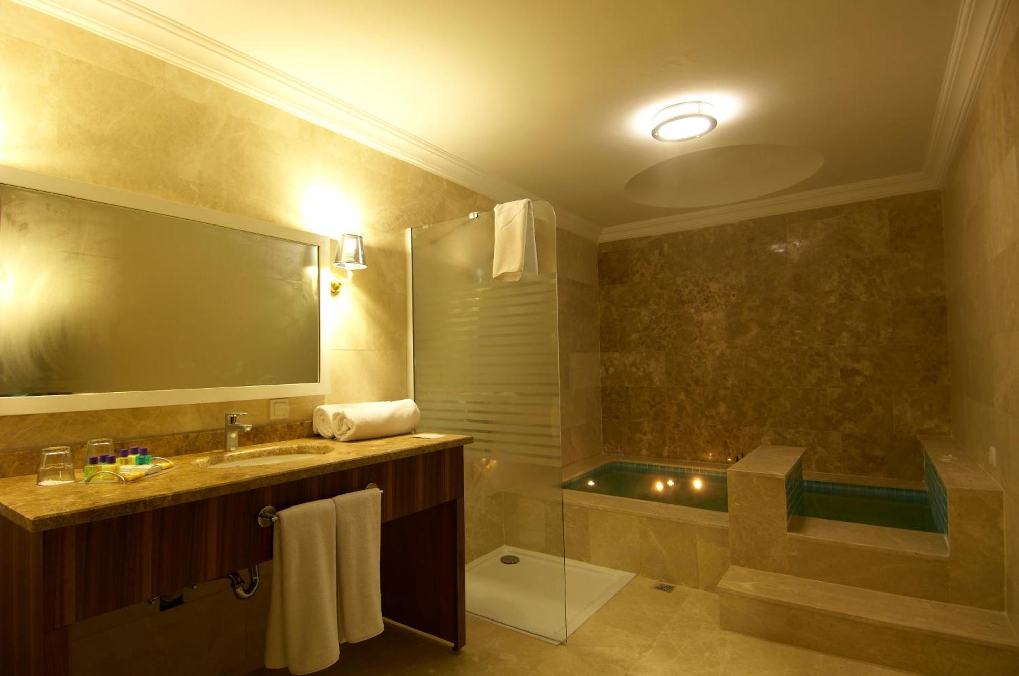 Safran Thermal Resort Sandıklı Eksteriør billede