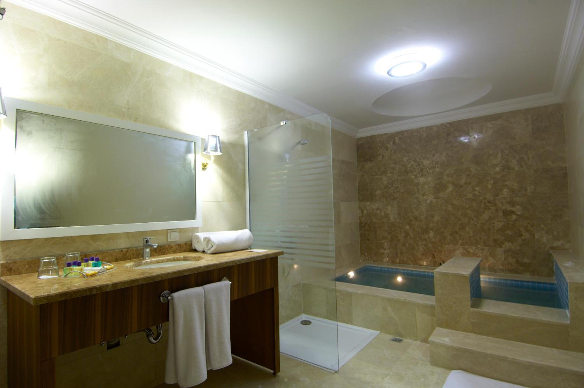 Safran Thermal Resort Sandıklı Eksteriør billede